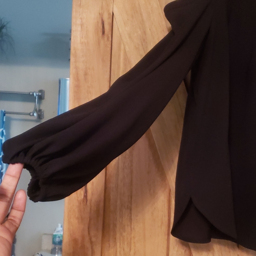 Blouse - Picture 2 of 6